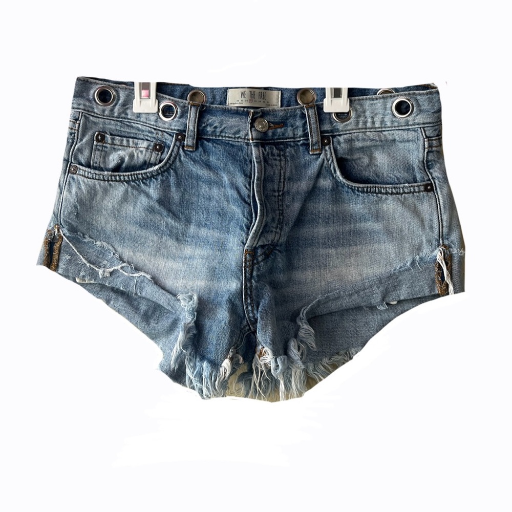 Free people disstressed  Denim Shorts Sz 27